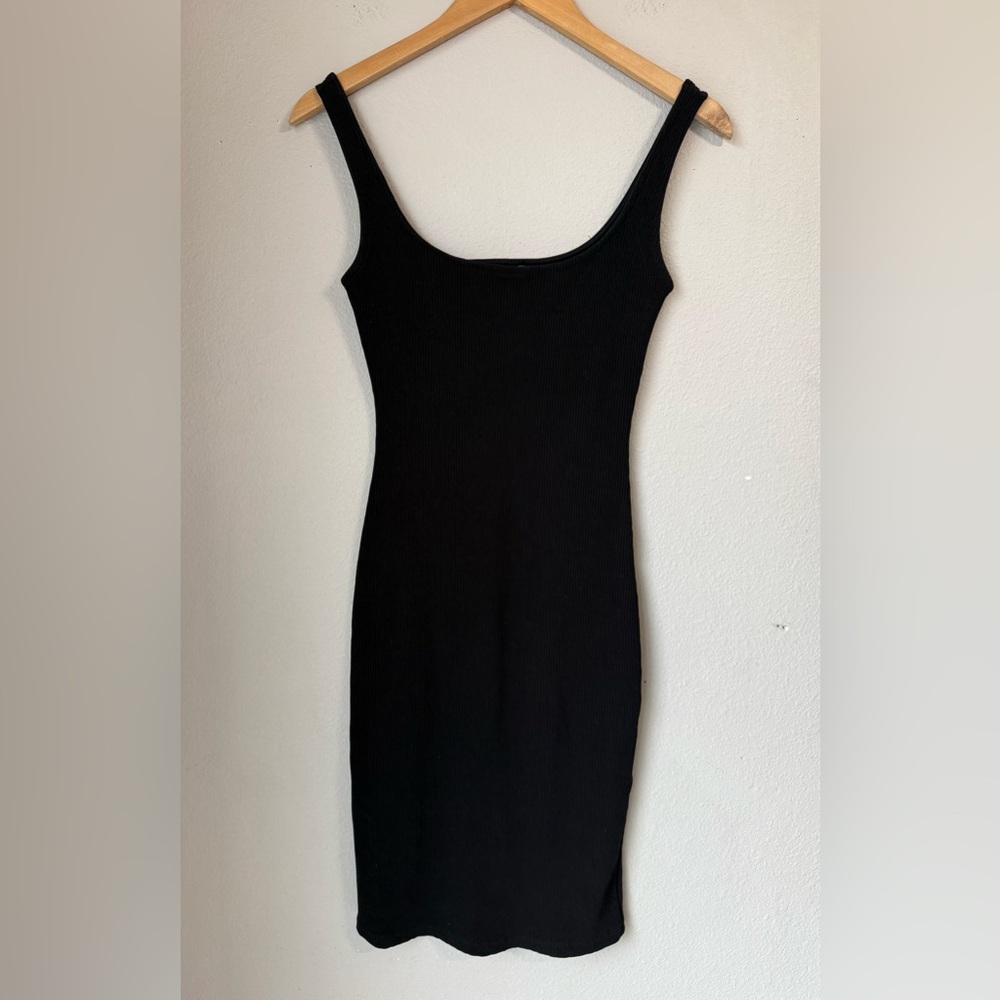 Popular 21 Women's Sleeveless Bodycon Ribbed Dress Size Small Black